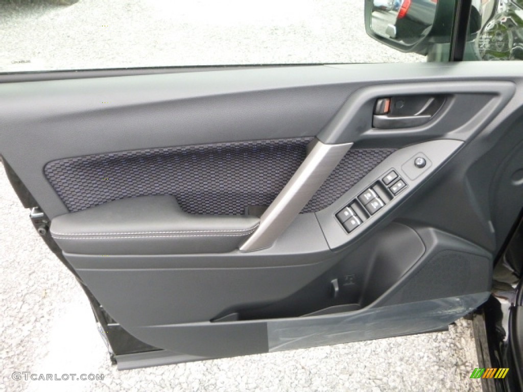 2017 Subaru Forester 2.5i Premium Door Panel Photos