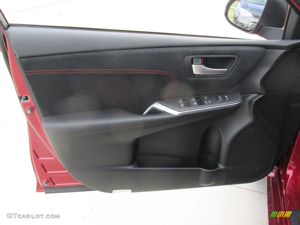2017 Toyota Camry XSE Black Door Panel Photo #114478372