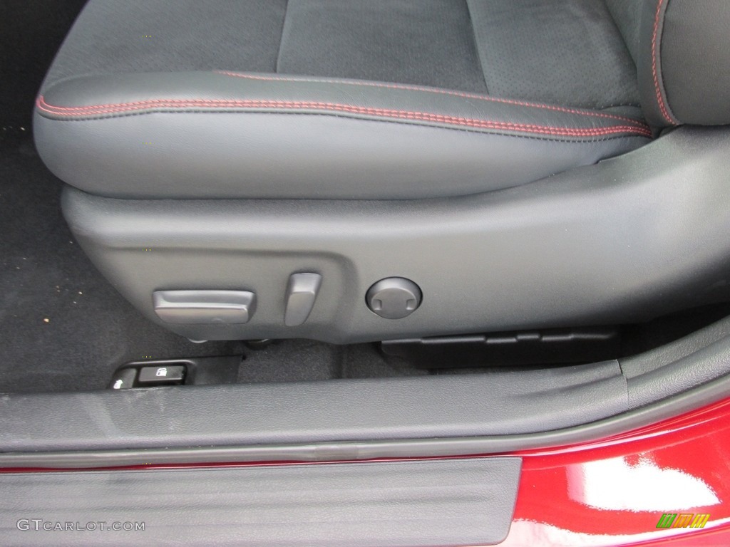 2017 Toyota Camry XSE Controls Photo #114478453