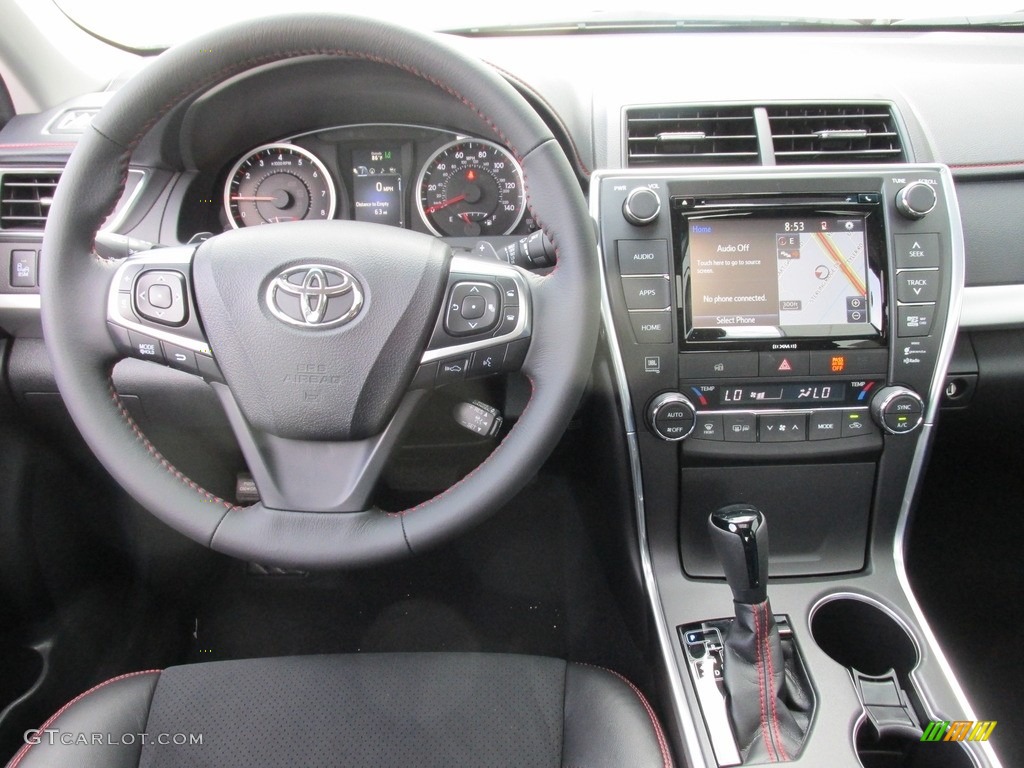 2017 Toyota Camry XSE Black Dashboard Photo #114478507