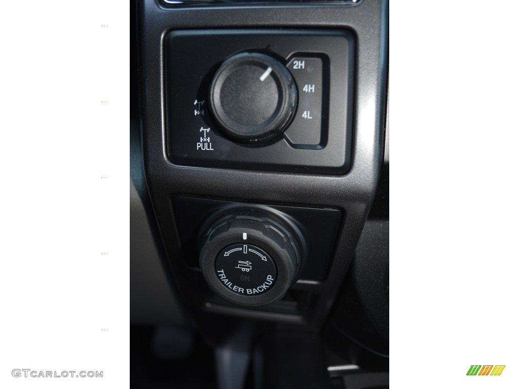 2016 F150 XLT SuperCrew 4x4 - Ruby Red / Medium Earth Gray photo #16