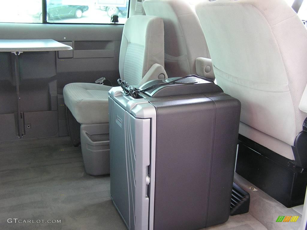 2003 EuroVan MV - Arctic White / Gray photo #9
