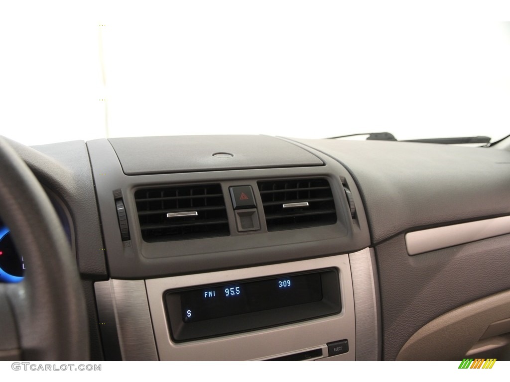 2010 Fusion SE - Smokestone Metallic / Medium Light Stone photo #12