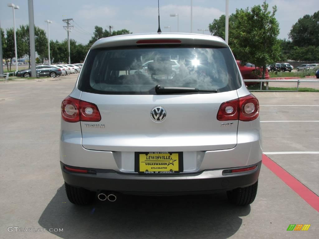 2009 Tiguan S - Reflex Silver Metallic / Charcoal photo #4