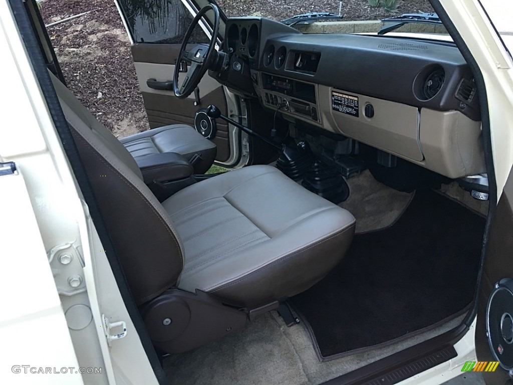 1987 Toyota Land Cruiser FJ60 Brown Dashboard Photo #114498678