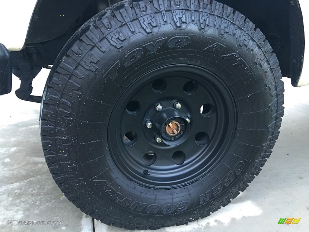 1987 Toyota Land Cruiser FJ60 Wheel Photos