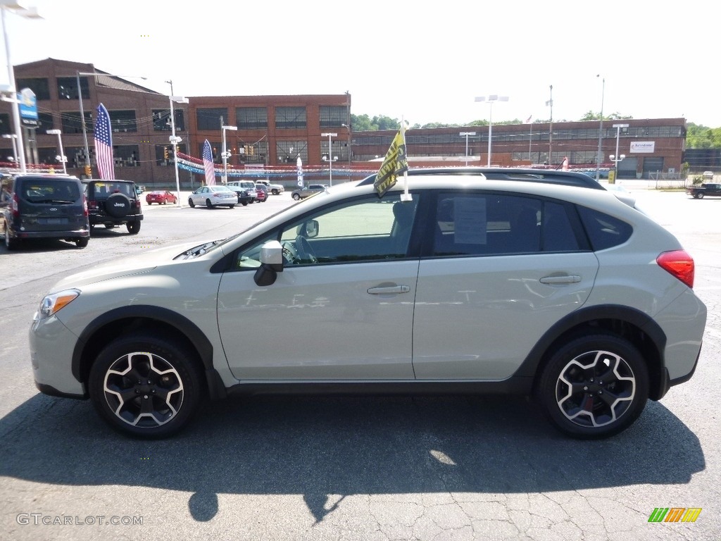 2014 XV Crosstrek 2.0i Premium - Desert Khaki / Black photo #6