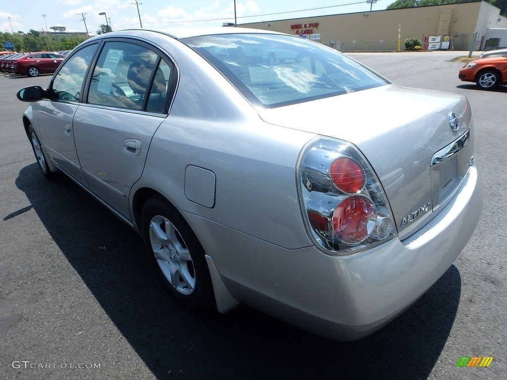 2005 Altima 2.5 S - Sheer Silver Metallic / Charcoal photo #2