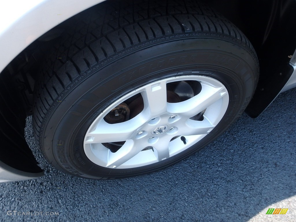 2005 Altima 2.5 S - Sheer Silver Metallic / Charcoal photo #7