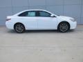 Super White - Camry SE Photo No. 3