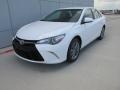 Super White - Camry SE Photo No. 7