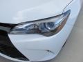 Super White - Camry SE Photo No. 9