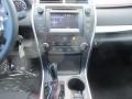 Super White - Camry SE Photo No. 25