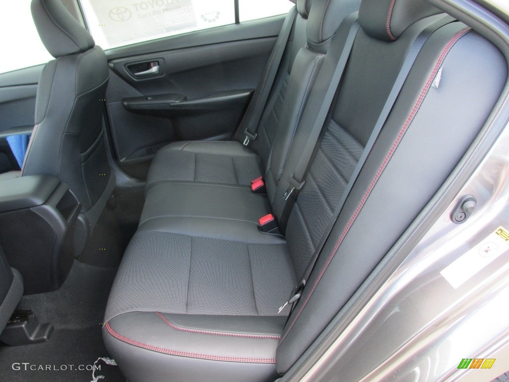 2017 Toyota Camry SE Rear Seat Photo #114509766