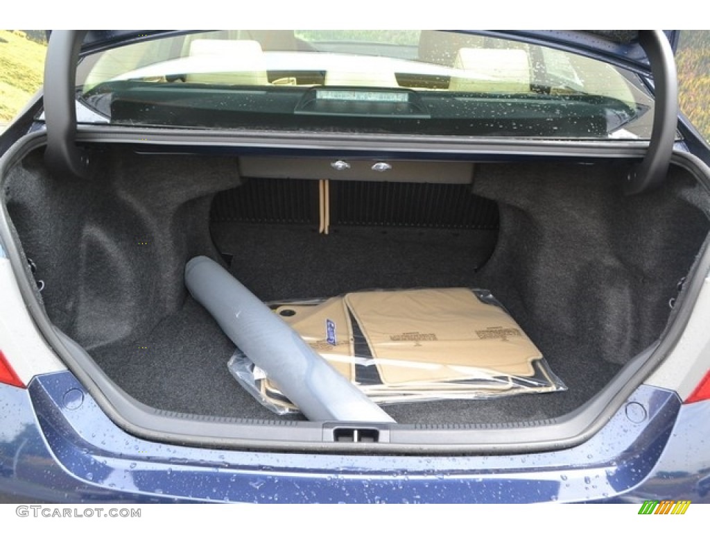 2017 Toyota Camry LE Trunk Photo #114514902