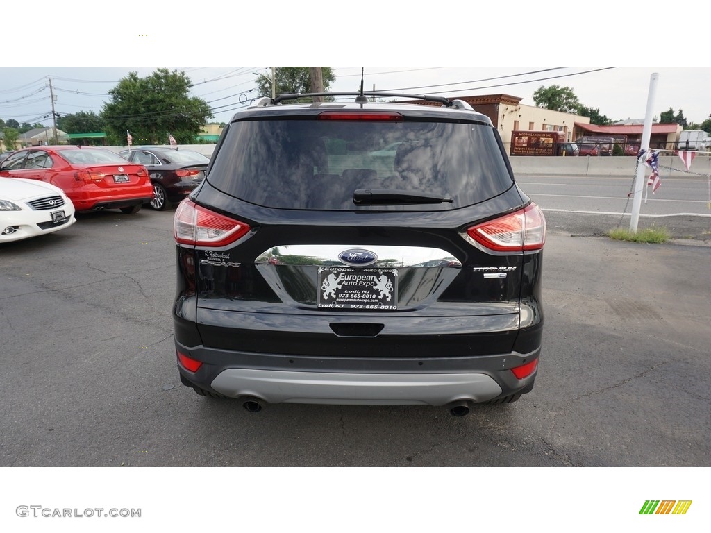 2014 Escape Titanium 2.0L EcoBoost 4WD - Tuxedo Black / Charcoal Black photo #13