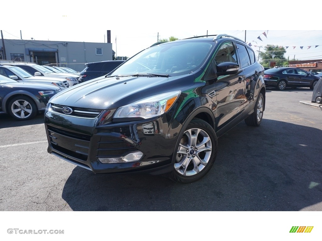 2014 Escape Titanium 2.0L EcoBoost 4WD - Tuxedo Black / Charcoal Black photo #17