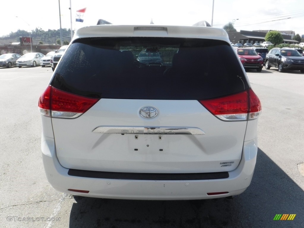 2014 Sienna Limited AWD - Blizzard White Pearl / Light Gray photo #8