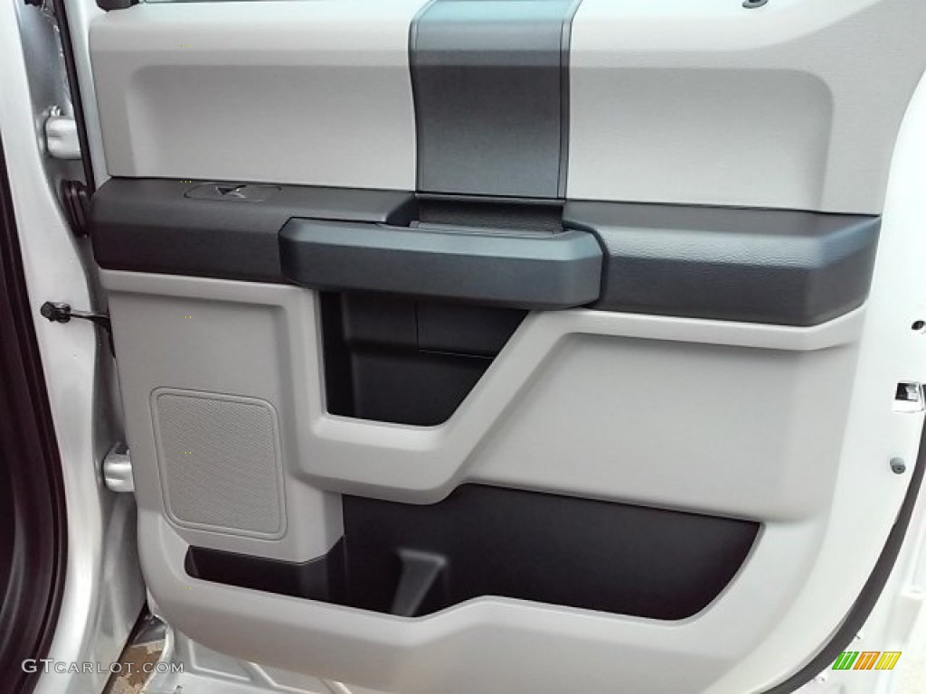 2016 F150 XL SuperCrew - Ingot Silver / Medium Earth Gray photo #13