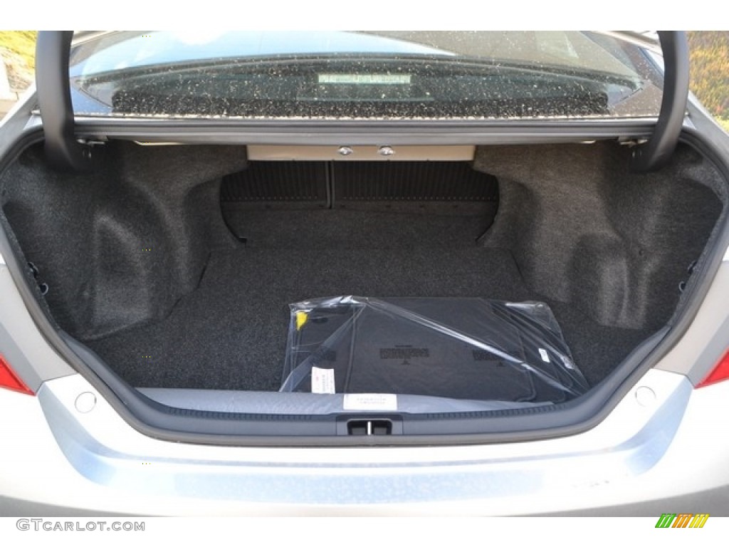 2017 Toyota Camry LE Trunk Photo #114521775
