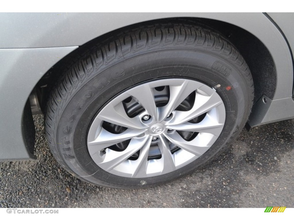 2017 Toyota Camry LE Wheel Photo #114521802