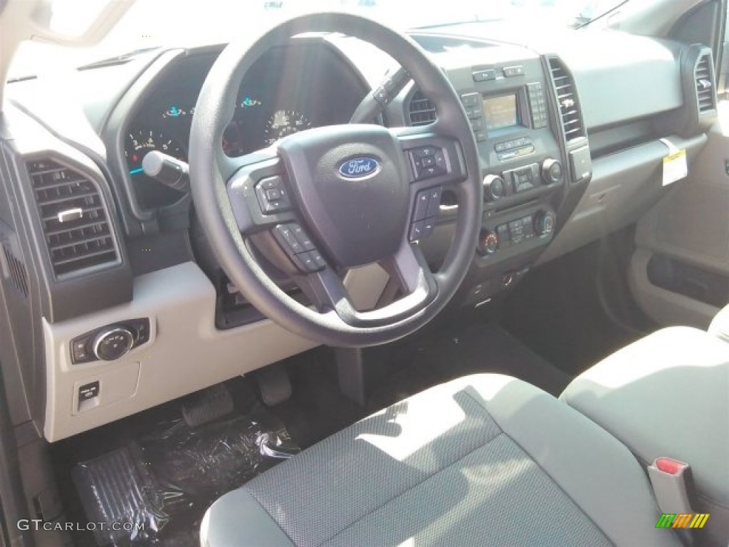 2016 F150 XL SuperCab - Ingot Silver / Medium Earth Gray photo #20