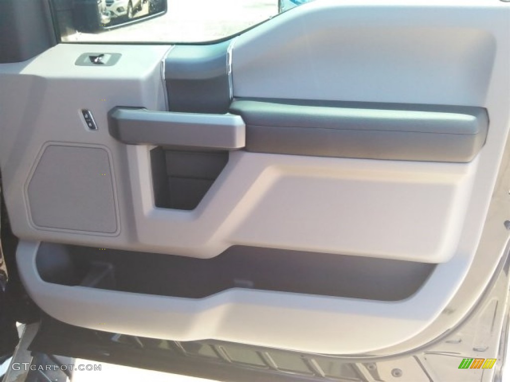 2016 F150 XLT SuperCrew - Shadow Black / Medium Earth Gray photo #25
