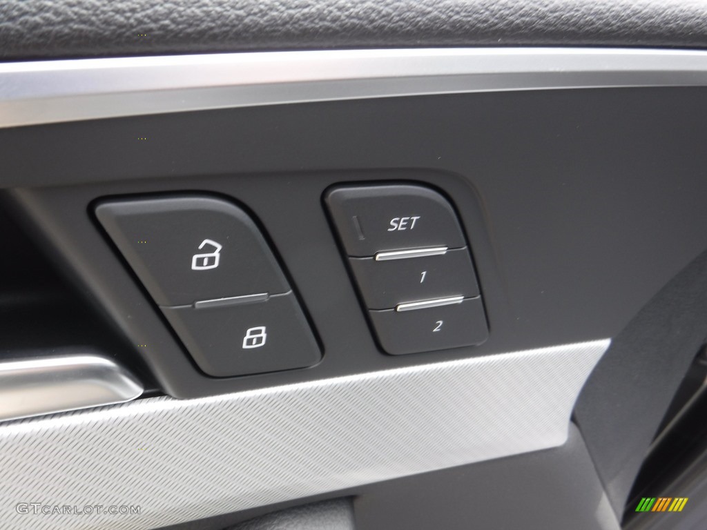 2017 A4 2.0T Premium quattro - Manhattan Gray Metallic / Black photo #20