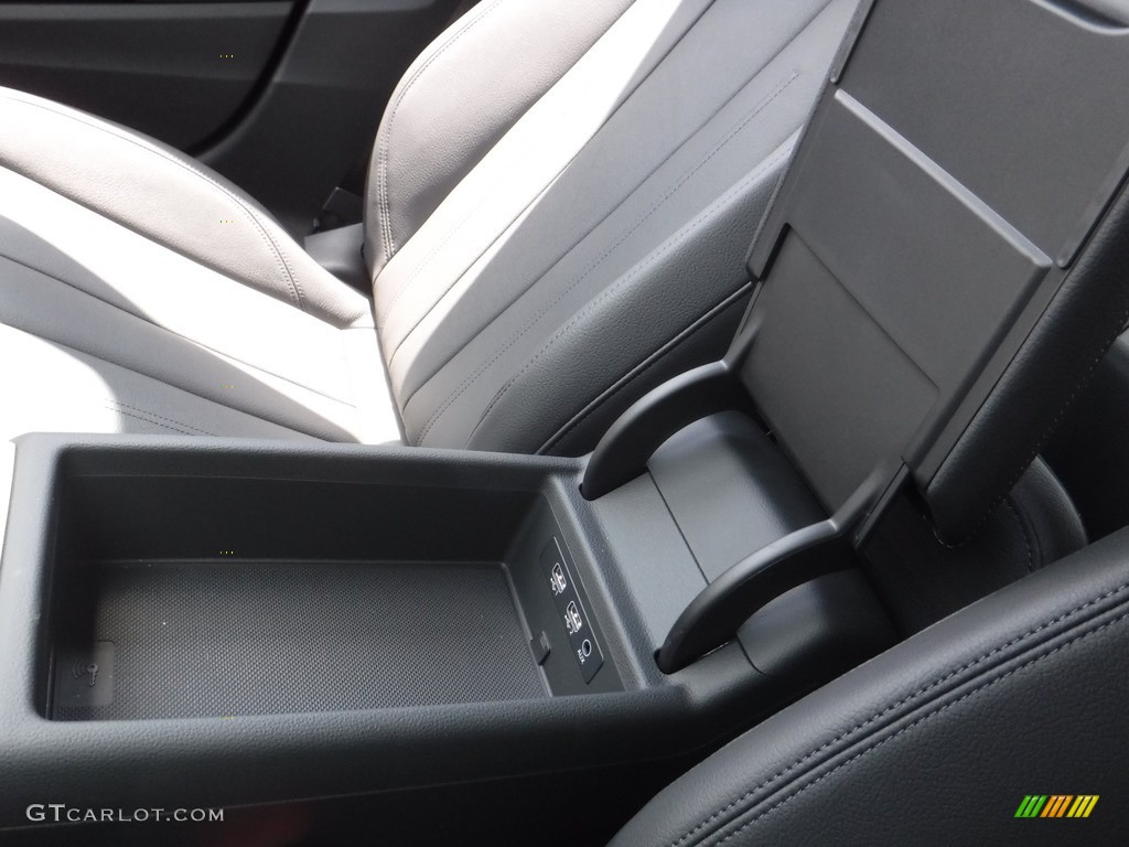 2017 A4 2.0T Premium quattro - Manhattan Gray Metallic / Black photo #31