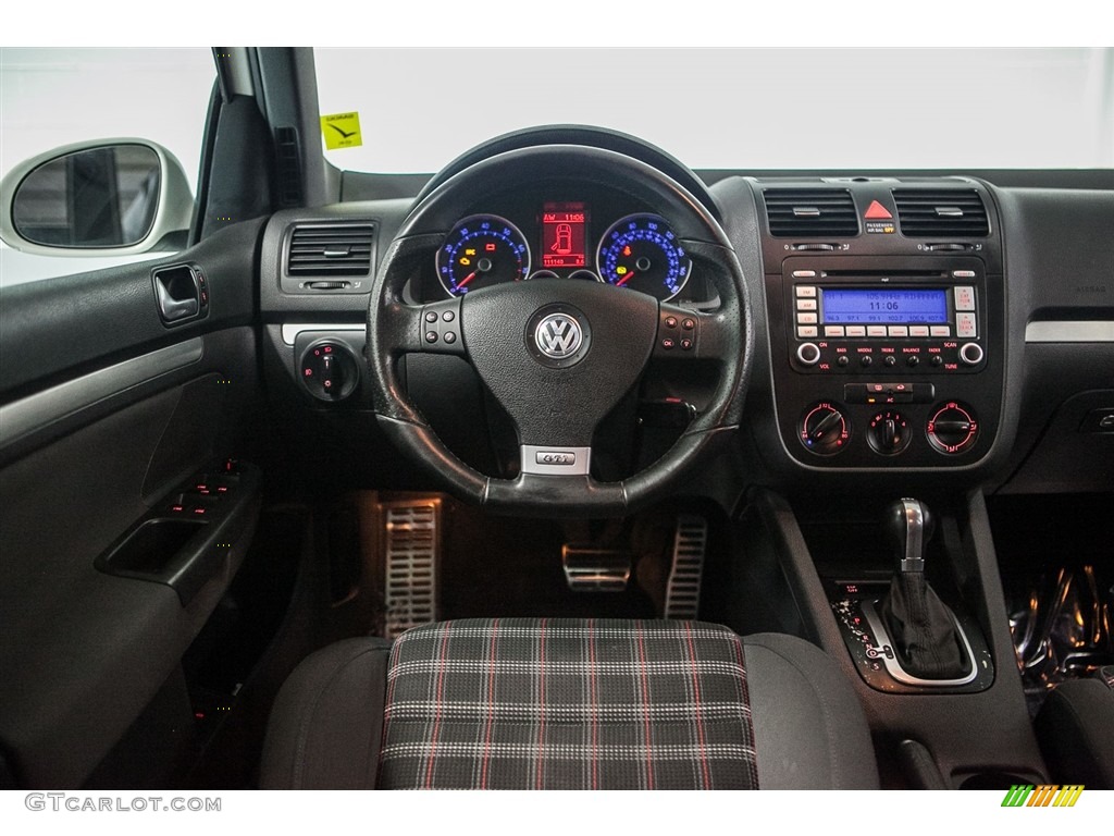 2008 GTI 4 Door - Candy White / Anthracite Black photo #4