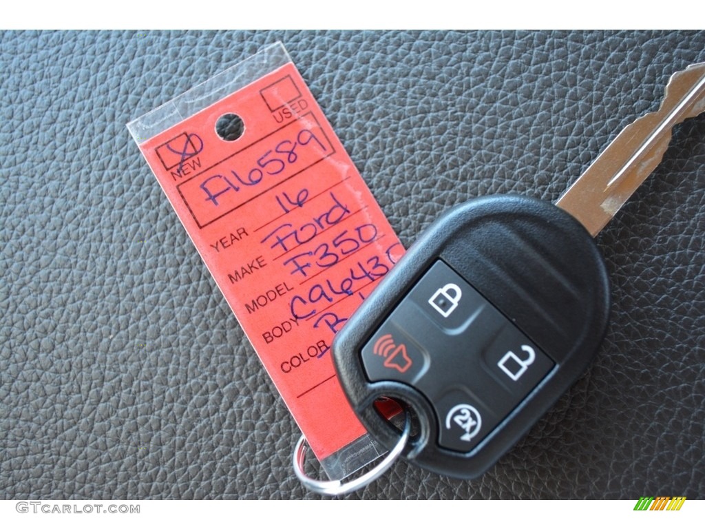 2016 F350 Super Duty XLT Crew Cab 4x4 - Ruby Red Metallic / Adobe photo #16