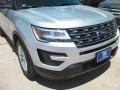 2017 Ingot Silver Ford Explorer FWD  photo #3