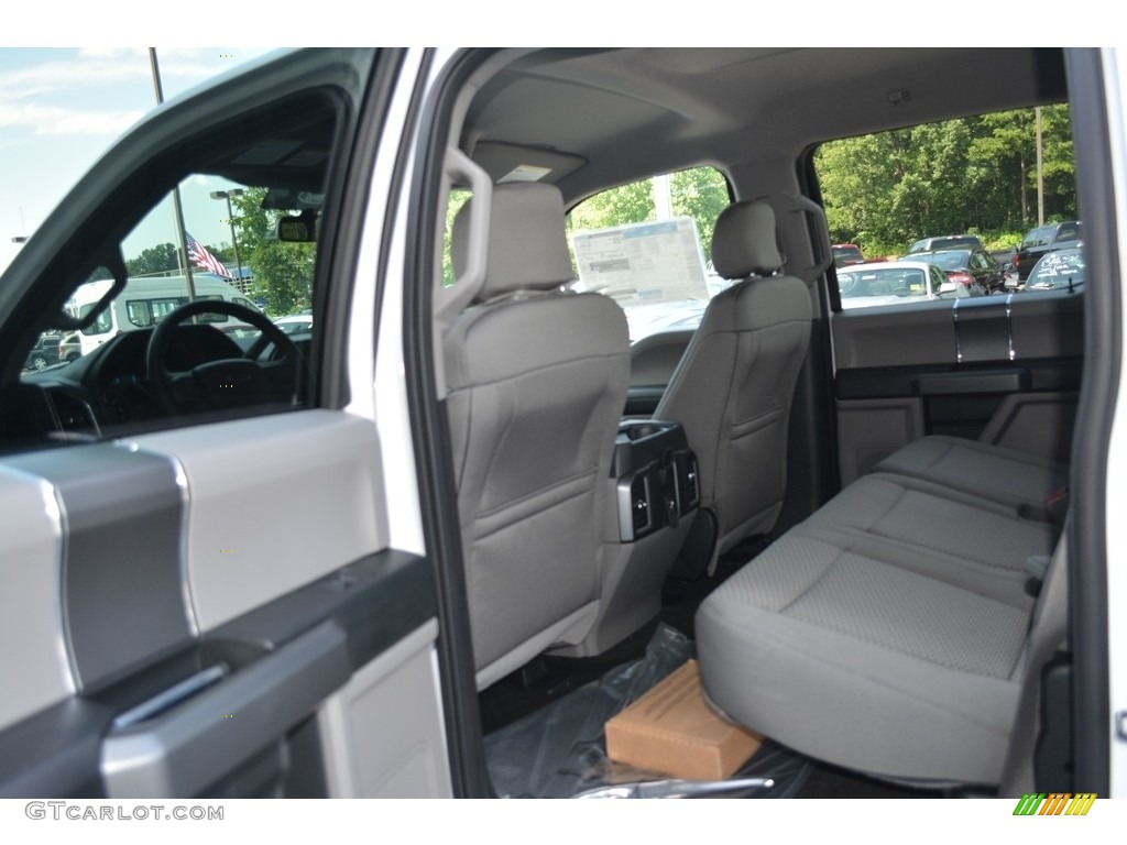 2016 F150 XLT SuperCrew - Oxford White / Medium Earth Gray photo #9