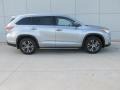 Silver Sky Metallic - Highlander XLE Photo No. 3