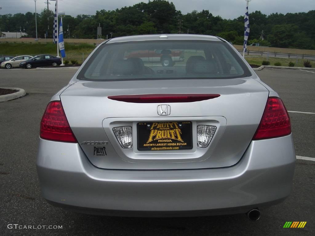 2006 Accord EX-L Sedan - Alabaster Silver Metallic / Black photo #4