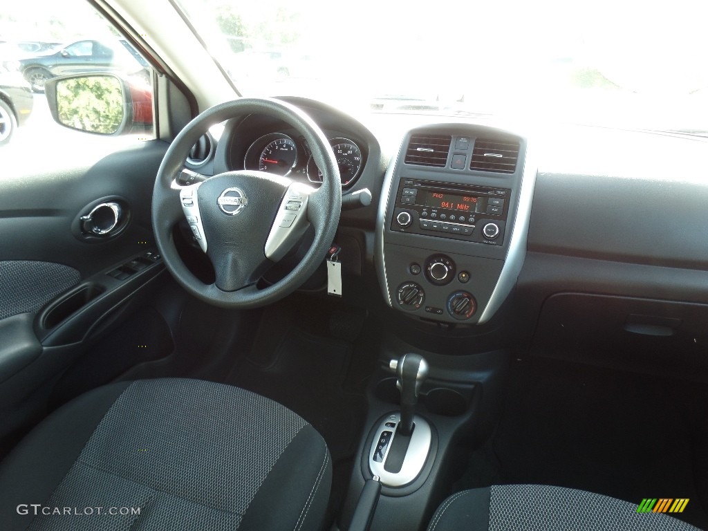 2015 Versa 1.6 SV Sedan - Red Brick / Charcoal photo #11