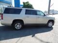 Champagne Silver Metallic - Suburban LS 4WD Photo No. 9