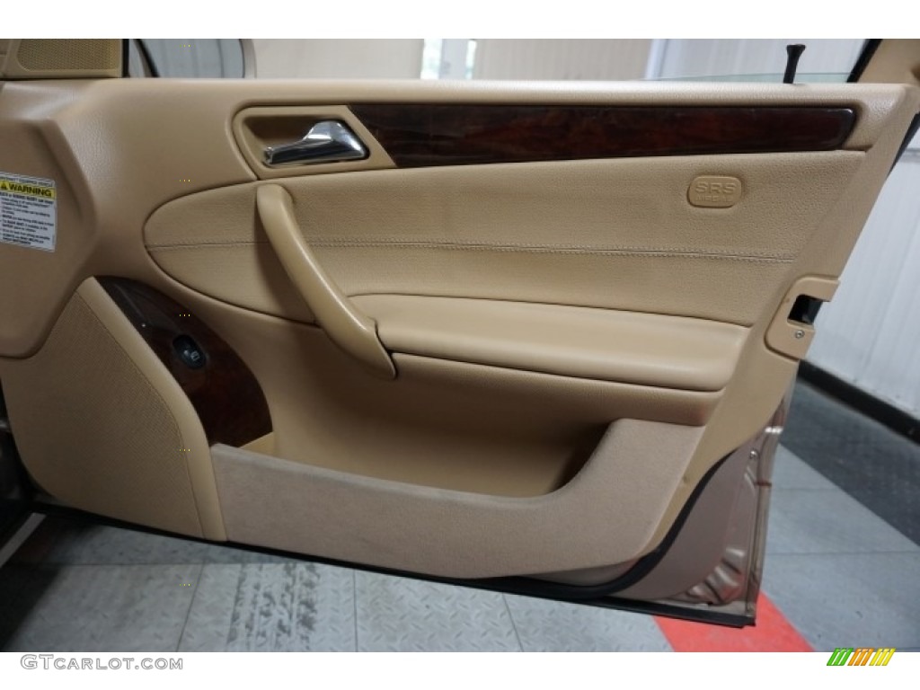 2003 C 240 Sedan - Desert Silver Metallic / Java photo #17