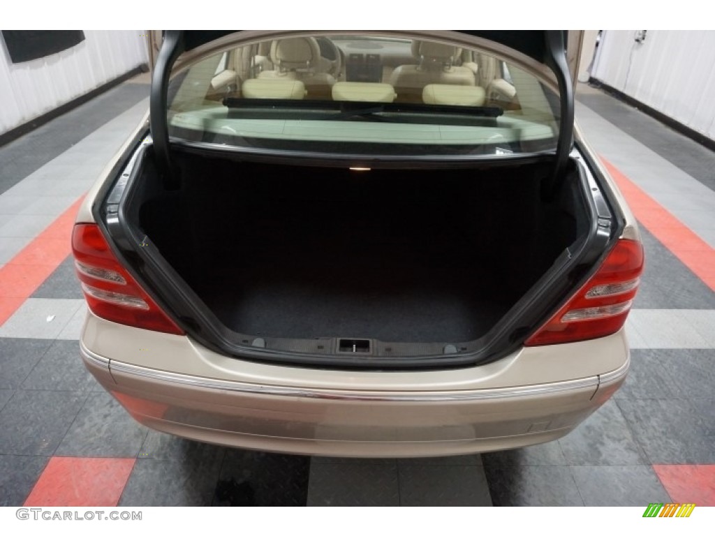 2003 C 240 Sedan - Desert Silver Metallic / Java photo #20