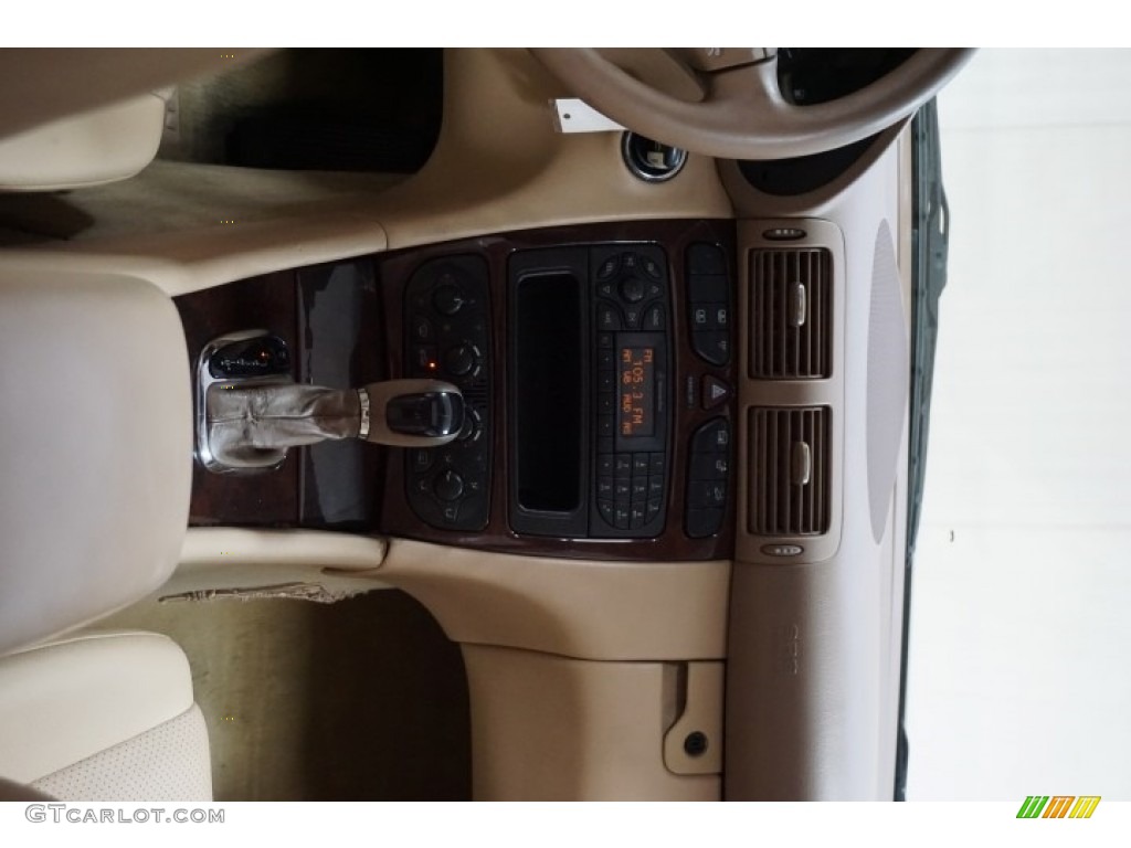 2003 C 240 Sedan - Desert Silver Metallic / Java photo #27