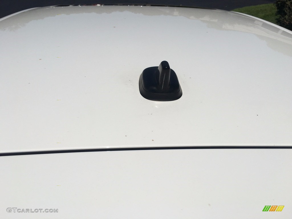 2013 Golf 4 Door TDI - Candy White / Titan Black photo #24