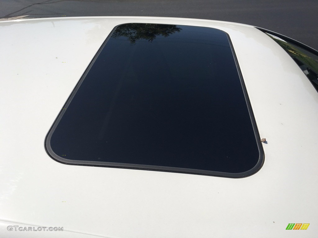 2013 Golf 4 Door TDI - Candy White / Titan Black photo #34