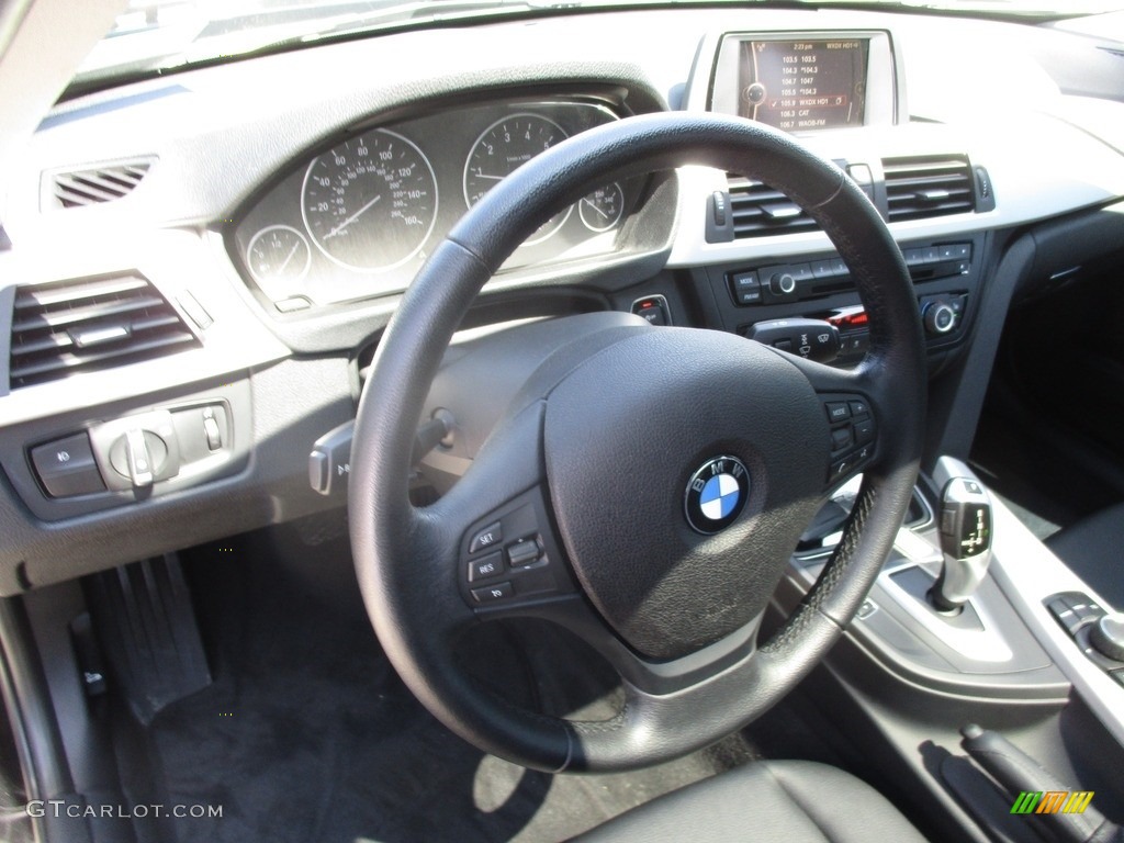 2013 3 Series 320i xDrive Sedan - Jet Black / Black photo #15