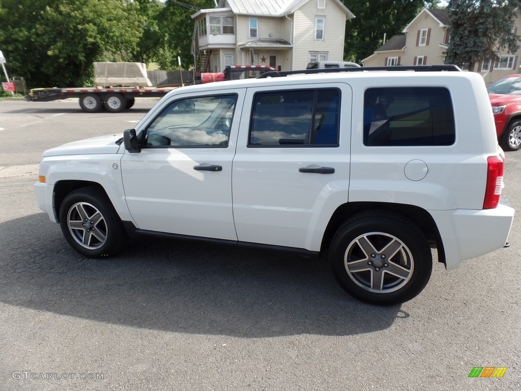 2009 Patriot Sport 4x4 - Stone White / Dark Slate Gray/Medium Slate Gray photo #6