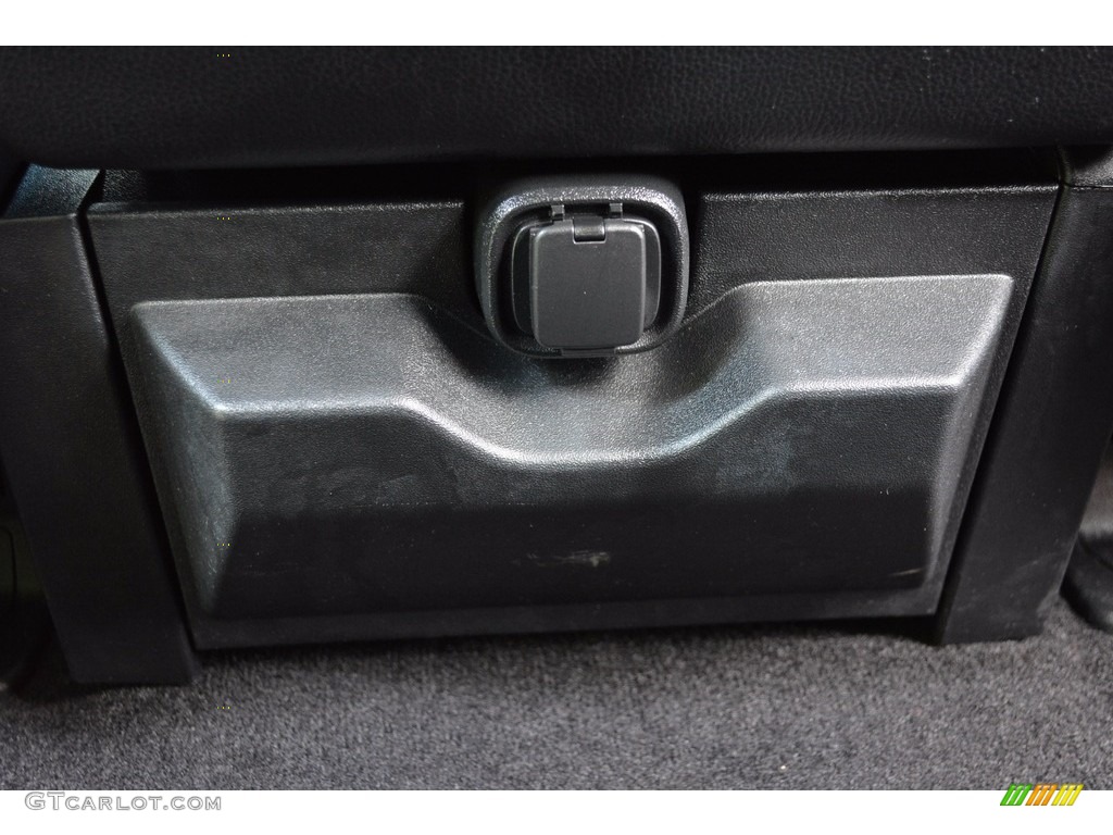 2016 F150 Lariat SuperCrew 4x4 - Ingot Silver / Black photo #28