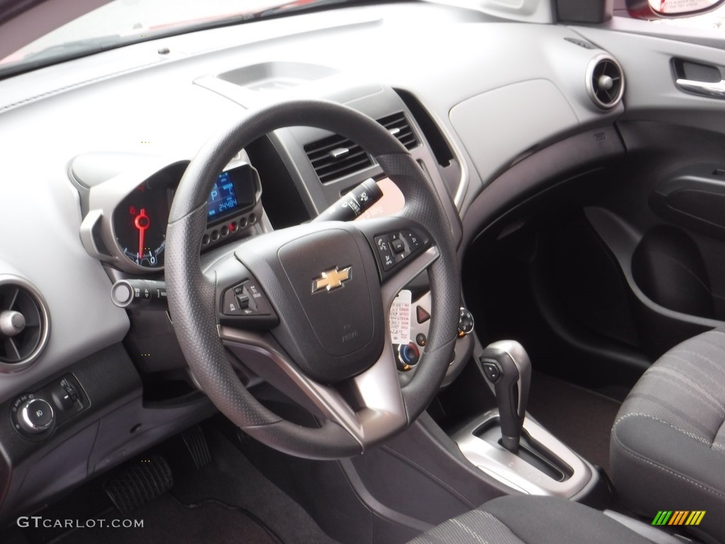 2015 Sonic LT Sedan - Red Hot / Jet Black/Dark Titanium photo #13