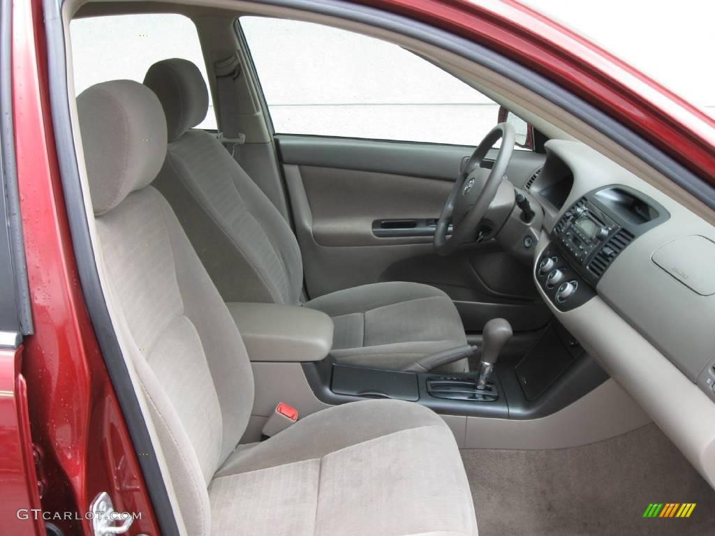 2005 Camry LE - Salsa Red Pearl / Taupe photo #6