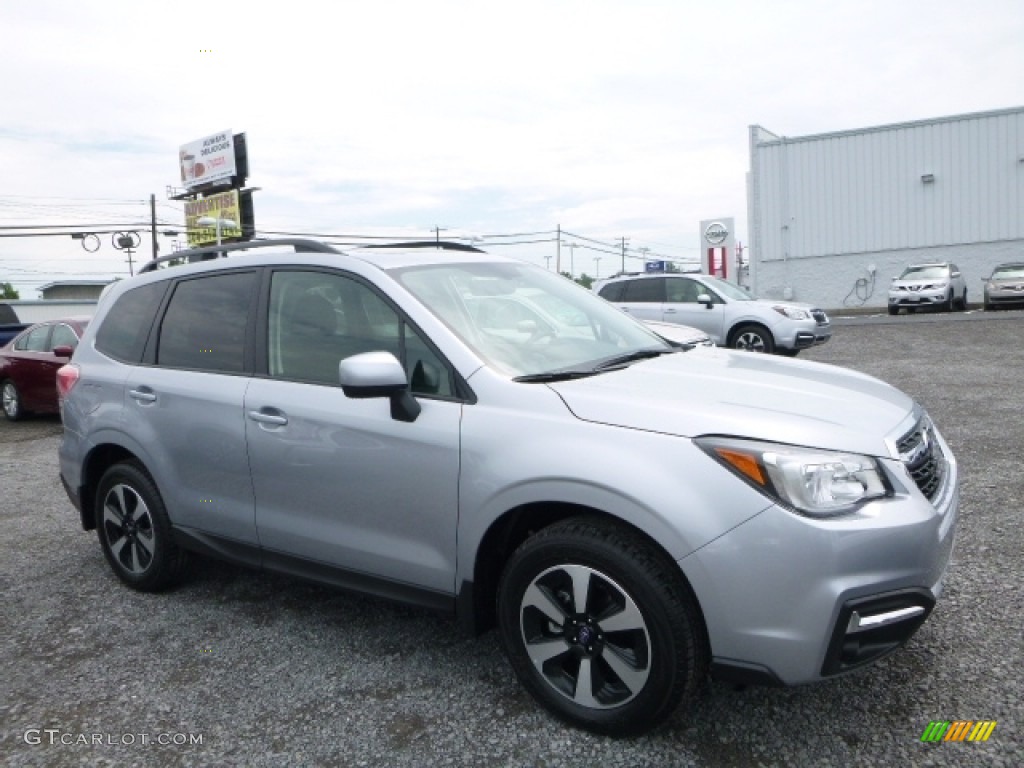 Ice Silver Metallic 2017 Subaru Forester 2.5i Premium Exterior Photo #114605973