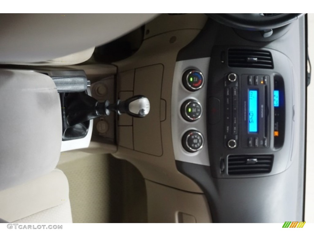 2007 Elantra Limited Sedan - Seattle Light Blue / Beige photo #26