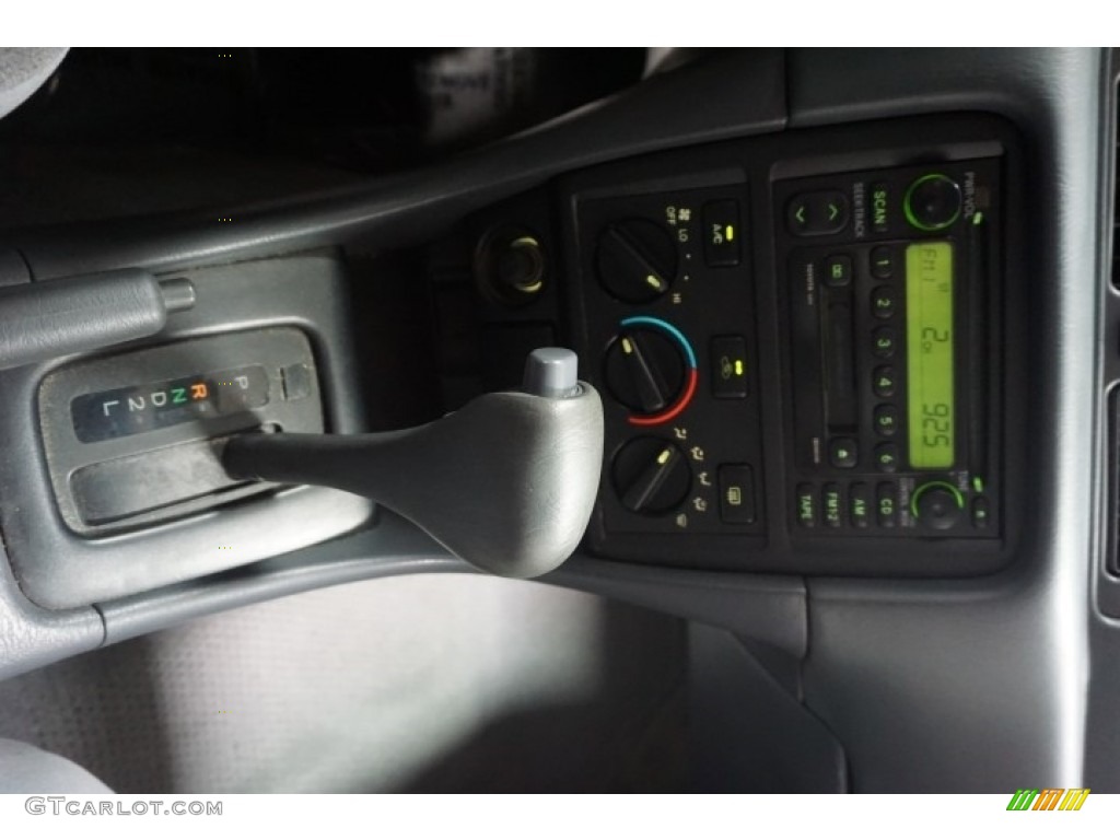 2000 Camry CE - Antique Sage Pearl / Gray photo #35